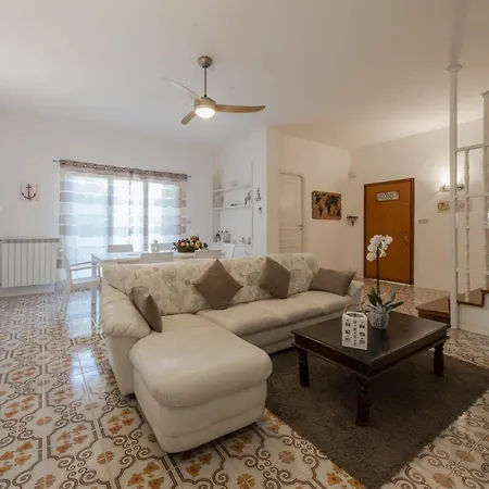 Villa Alex Relax E Mare Palermo